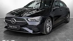 Metalliclack kosmosschwarz Gebraucht 2024 Mercedes CLA200 Shooting Brake AMG Kombi | 34.990 €