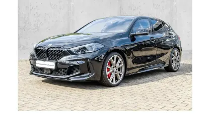 Gebraucht BMW M135 M Sport 306 PS (225 kW) 2023 Schwarz Kleinwagen
