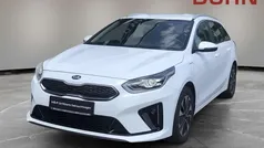 Weiß Gebraucht 2021 Kia Ceed Sportswagon Spirit Kombi | 19.990 € (Fairer Preis)