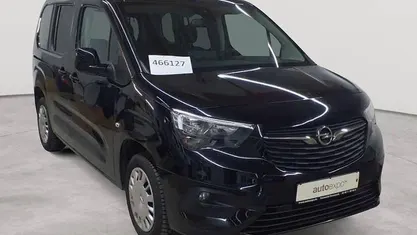 Gebraucht Opel Combo Life Elegance 131 PS (96 kW) 2023 Karbon schwarz metallic Van / Kleinbus
