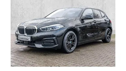 Gebraucht BMW 118 Sport Line 136 PS (100 kW) 2022 Schwarz Kleinwagen