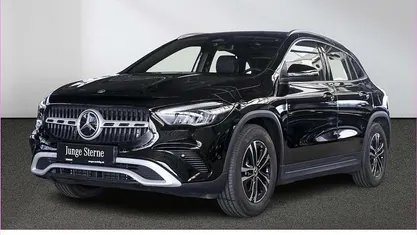 Gebraucht Mercedes GLA200 163 PS (119 kW) 2024 Unilack nachtschwarz SUV