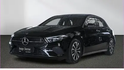 Gebraucht Mercedes A180 Progressive 136 PS (100 kW) 2024 Unilack nachtschwarz Limousine