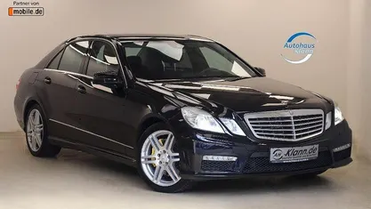 Schwarz Gebraucht 2010 Mercedes E500 AMG line Limousine | 17.999 € (Guter Preis)