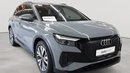 Gebraucht Audi Q4 e-tron Ambiente 150 kW (204 PS) 2023 Kieselgrau SUV