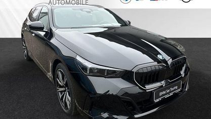 Nowe BMW 530e M Sport 299 KM (219 kW) 2025 Czarny Sedan/Limuzyna