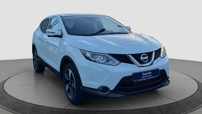 Weiß Gebraucht 2017 Nissan Qashqai N-Connecta SUV | 12.900 € (Guter Preis)