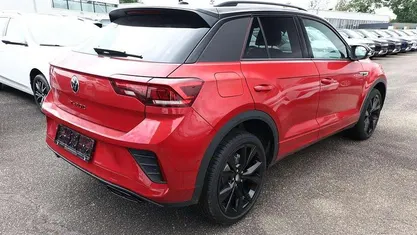 Gebraucht 2025 VW T-Roc R-line SUV | 35.360 € (Fairer Preis)