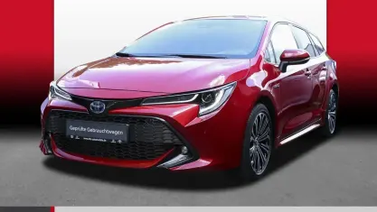 Gebraucht Toyota Corolla Team 122 PS (89 kW) 2020 Karminarot metallic Kombi