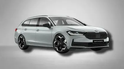 Gebraucht Skoda Superb SportLine 193 PS (141 kW) 2026 Aluminiumsilber metalilc Kombi