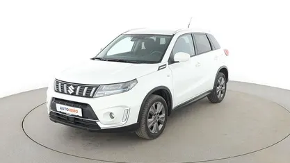 Gebraucht Suzuki Vitara Club 129 PS (94 kW) 2021 Weiß SUV