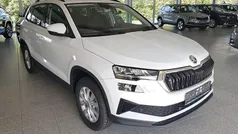 Moonweiß metallic Gebraucht 2024 Skoda Karoq SUV | 37.950 € (Fairer Preis)
