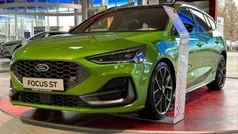 Mean green Gebraucht 2024 Ford Focus ST Kombi | 33.980 € (Fairer Preis)