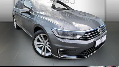 Grau Gebraucht 2016 VW Passat Business Kombi | 19.990 € (Fairer Preis)