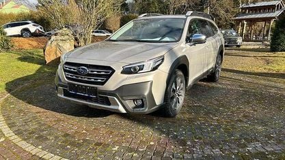 Uusi Subaru Outback Platinum 169 HP (124 kW) 2026 Kulta