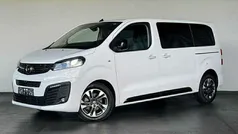 Kaolinweiss Neu 2024 Opel Zafira Life Van | 43.970 € (Fairer Preis)