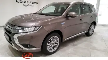 Gebraucht Mitsubishi Outlander P-HEV Basis 135 PS (99 kW) 2021 SUV