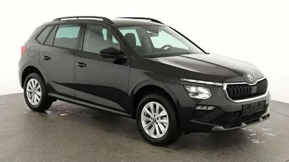 Gebraucht 2025 Skoda Kamiq Selection SUV | 27.895 € (Fairer Preis)