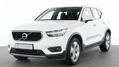 Weiß Gebraucht 2021 Volvo XC40 Momentum SUV | 22.990 € (Fairer Preis)