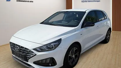 Gebraucht Hyundai i30 Edition 30 160 PS (117 kW) 2021 Polar white Limousine