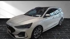 Polarsilber (silber) Gebraucht 2023 Ford Focus ST-Line Kombi | 26.400 € (Fairer Preis)