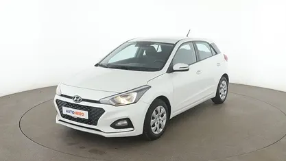Weiß Gebraucht 2019 Hyundai i20 Select Limousine | 10.750 € (Fairer Preis)