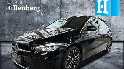 Gebraucht 2024 Mercedes 180 Advanced Limousine | 27.650 € (Guter Preis)