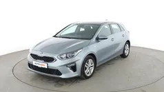 Grau Gebraucht 2021 Kia Ceed Vision Kleinwagen | 16.840 € (Fairer Preis)