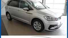 Gebraucht 2023 VW Touran R-line Van / Kleinbus | 34.990 € (Guter Preis)