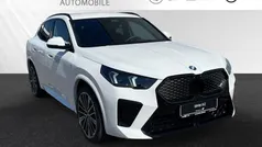 Alpinweiß Neu 2025 BMW iX2 M Sport SUV | 52.990 € (Fairer Preis)
