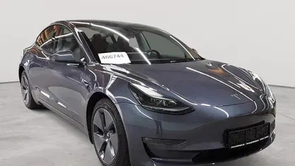 Gebraucht Tesla Model 3 365 kW (497 PS) 2022 Midnight silver metallic Limousine