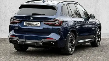 Gebraucht BMW iX3 M Sport 210 kW (286 PS) 2023 Blau SUV