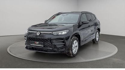 Neu VW Tayron R-line 150 PS (110 kW) 2026 Grenadillschwarz metallic SUV