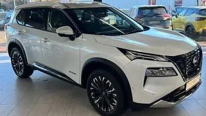 Nieuw Nissan X-Trail Tekna 116 PK (85 kW) 2025 Wit SUV