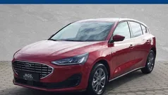 Fantastic red metallic Neu 2024 Ford Focus Titanium Limousine | 27.490 € (Superpreis)