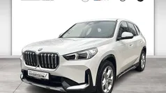 Weiß Gebraucht 2023 BMW iX1 Luxury Line SUV | 43.540 € (Fairer Preis)