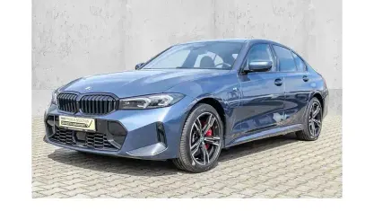 Second-hand BMW 330e M Sport 292 CP (214 kW) 2025 Albastru Berlinǎ