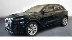 Mythosschwarz metallic Gebraucht 2024 Audi Q6 e-tron Ambiente SUV | 94.990 €