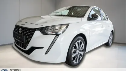 Gebraucht Peugeot 208 Active 101 PS (74 kW) 2024 Weiss Kleinwagen