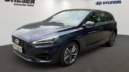 Blau Neu 2025 Hyundai i30 Advantage Limousine | 27.290 € (Fairer Preis)