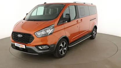 Gebraucht Ford Tourneo Active 170 PS (125 kW) 2023 Orange Van / Kleinbus