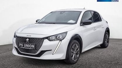Gebraucht Peugeot 208 Allure 100 kW (136 PS) 2023 Weiss Kleinwagen