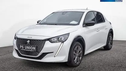 Gebraucht Peugeot 208 Allure 100 kW (136 PS) 2023 Weiss Kleinwagen