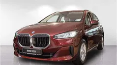 Piemont rot metallic Gebraucht 2025 BMW 220 Sport Line Van / Kleinbus | 36.990 € (Fairer Preis)