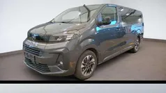 Grau Gebraucht 2024 Opel Zafira Life Van | 36.990 € (Superpreis)