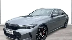 Grau Gebraucht 2024 BMW 330 Shadowline Limousine | 53.890 € (Fairer Preis)