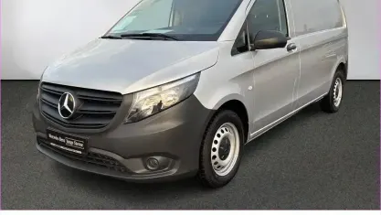 Gebraucht Mercedes Vito 163 PS (119 kW) 2022 Silber Van