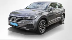 Siliziumgrau metallic Gebraucht 2024 VW Touareg Basis SUV | 54.840 € (Superpreis)