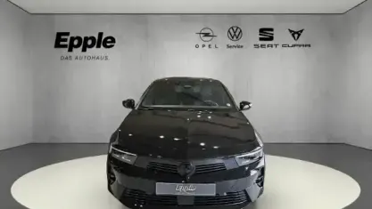 Gebraucht Opel Astra Ultimate 131 PS (96 kW) 2023 Schwarz Kleinwagen