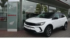 Weiss Gebraucht 2024 Opel Grandland X Enjoy SUV | 25.950 € (Fairer Preis)
